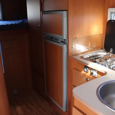 Campsite Rent Camper Motorhome, Alquiler Autocaravana